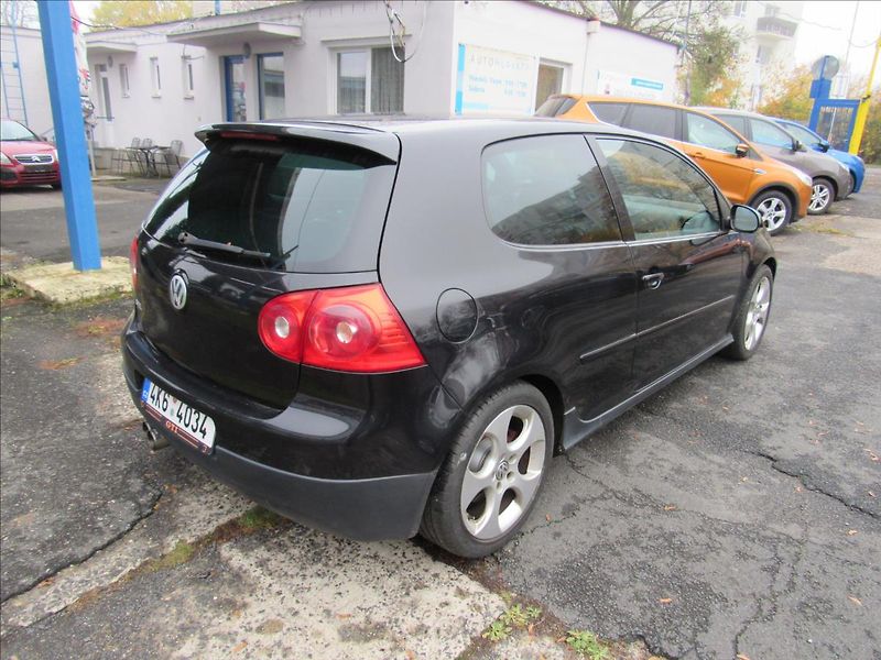 Volkswagen Golf 2,0 i GT 147KW Remus - fotka 6 z 28