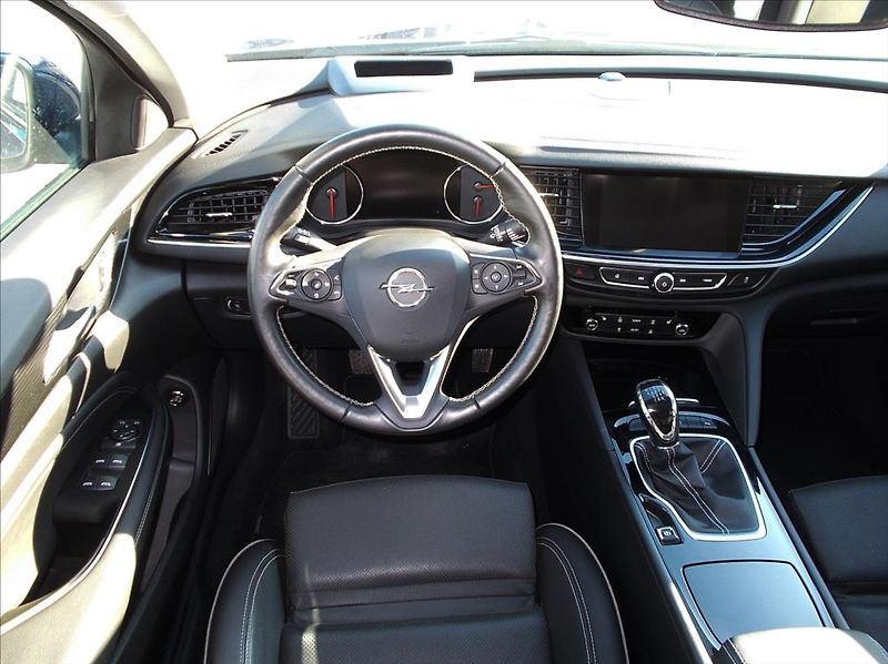 Opel Insignia ST 1.6 CDTi 100kW INNOVATION - fotka 8 z 46
