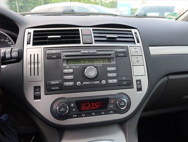 Ford C-MAX (2010) 2.0 TDCi, po STK, dobrý stav - fotka 12 z 17