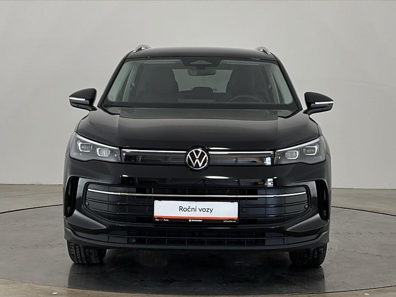 Volkswagen Tiguan People DSG - fotka 4 z 31