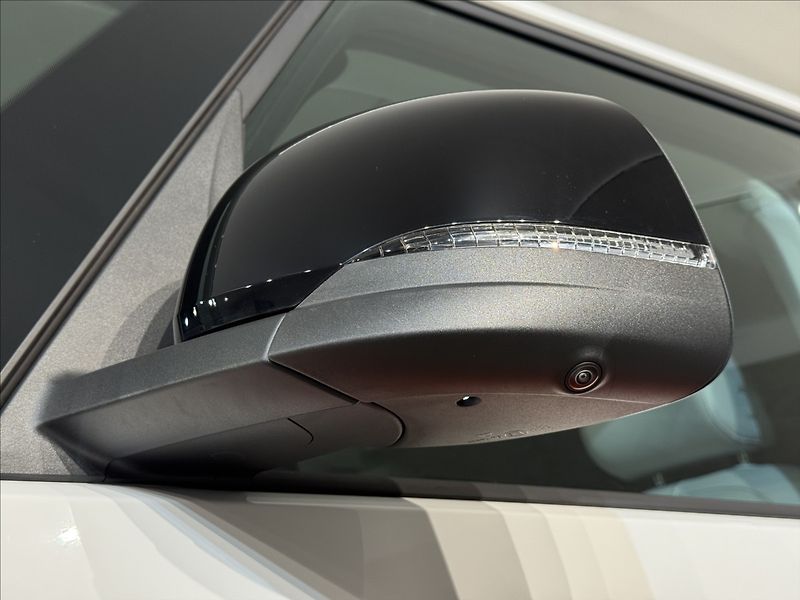 Volkswagen ID.Buzz Pro 150kW IQ Light Assist - fotka 7 z 50