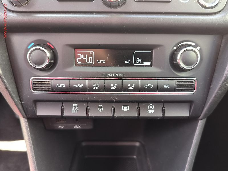 Škoda Rapid (2015) 1.2 TSi, Ambition, navi, TZ - fotka 13 z 17