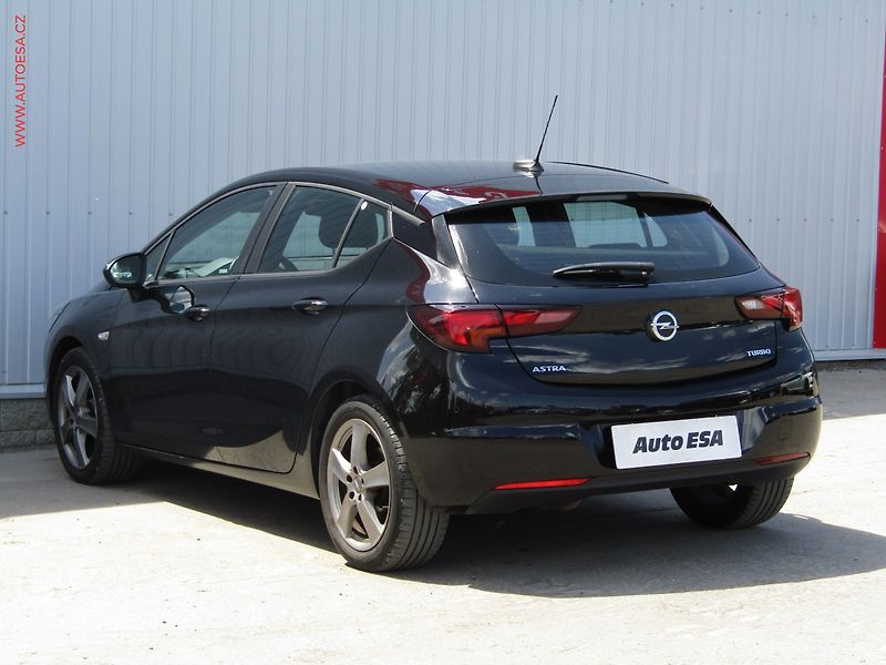 Opel Astra (2017) 1.4T, ČR, AC, navi, park - fotka 6 z 18
