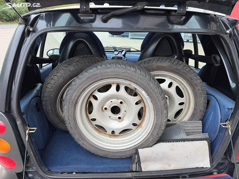 Smart Fortwo (2000) 0.6i, 40kw Automat - fotka 10 z 14