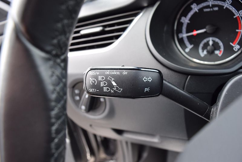 Škoda Octavia (2018) 1.5TSI 110kw CLEVER LED TAŽNÉ - fotka 30 z 45
