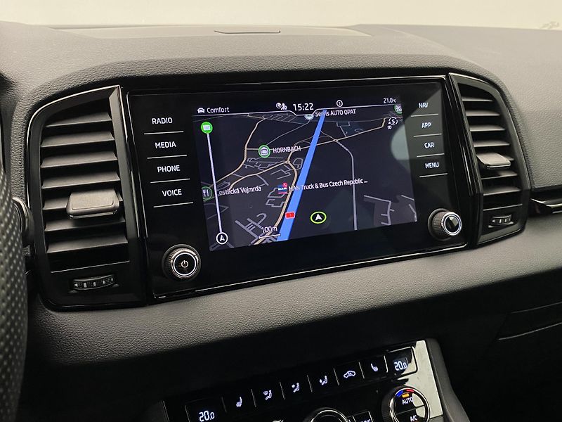 Škoda Karoq 2.0TSI SPORTLINE 4x4 REZERVACE - fotka 8 z 55