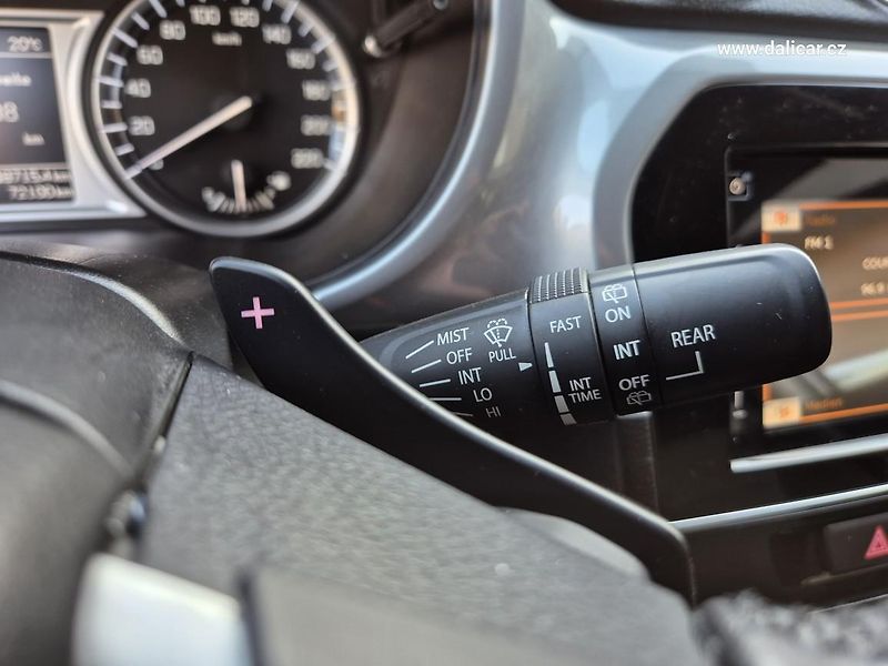 Suzuki Vitara (2016) 1.6VVT 88KW Automat COMFORT - fotka 26 z 52