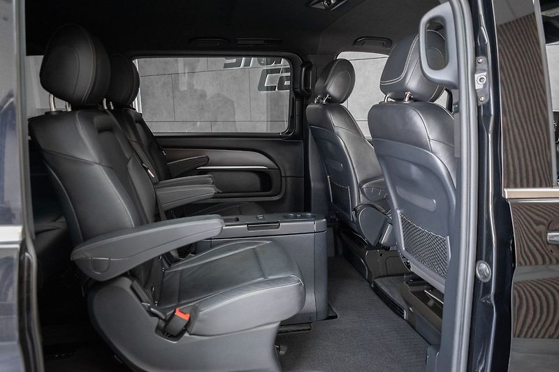 Mercedes-Benz Třídy V V 300d 4MATIC*AMG*TAŽNÉ*DPH* - fotka 12 z 39