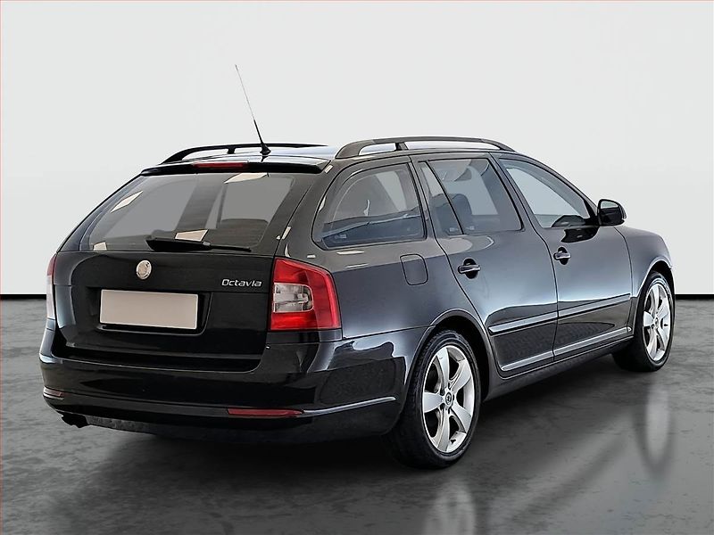 Škoda Octavia (2009) Ambiente 1.8 TSI, Serv.kniha - fotka 5 z 19