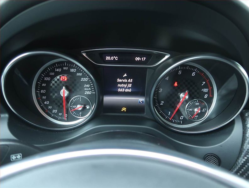 Mercedes-Benz Třídy A (2017) A 180, Kůže, Tempomat - fotka 11 z 17