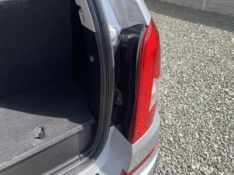 SsangYong Rexton 2.0CD-i 4x4 7M MAN 155PS 170KM - fotka 111 z 151