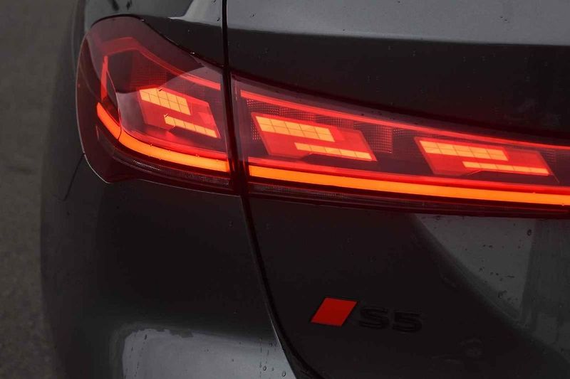 Audi S5 patří k autům, která se povedla.
