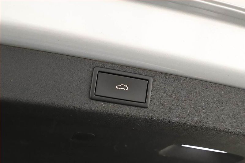 Škoda Enyaq (2021) 60 (62 kWh), SoH 93% - fotka 18 z 22