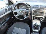 Škoda Octavia (2009) 1.6, Tempomat, Park. senzory - náhled 7