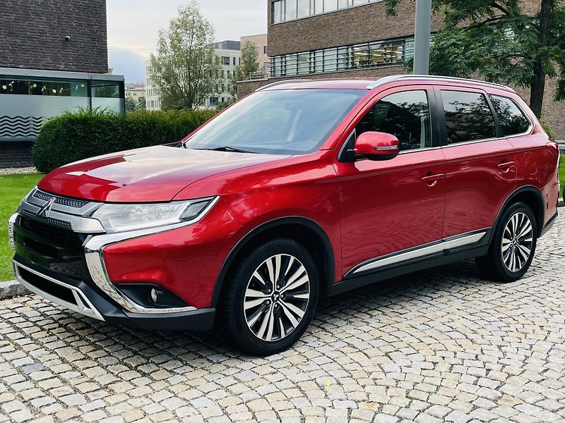 Mitsubishi Outlander 2.0i AUTOMAT 1.MAJITEL KAMERA  - fotka 6 z 43