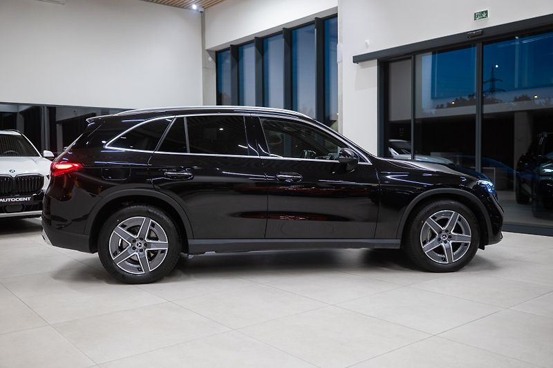 Mercedes-Benz GLC (2024) 220d 145KW 4x4 AMG 1ČR TAŽNÉ  - fotka 3 z 40