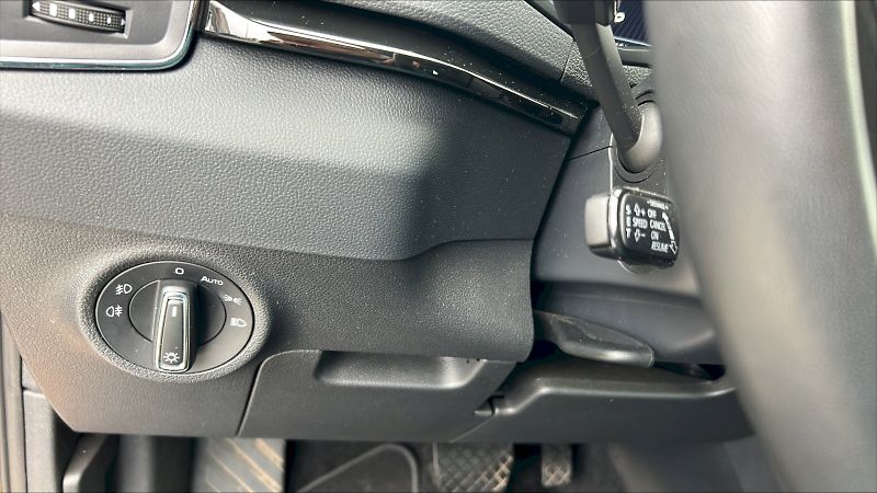 Škoda Karoq (2024) SEL TS 110/1.5 A7F - fotka 23 z 26