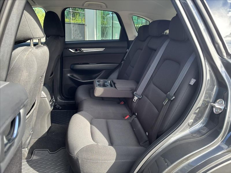 Mazda CX-5 2,0 i 4x4 Revolution TOP STAV - fotka 12 z 46