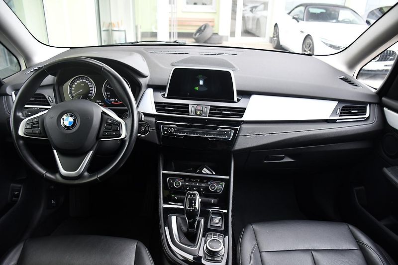 BMW Řada 2 216D GRAN TOURER 1M ČR - fotka 5 z 36