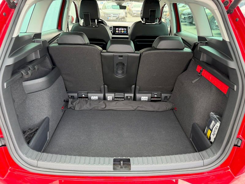 Škoda Karoq (2022) 1.5 TSI 110kW Style Matrix Nez - fotka 34 z 35