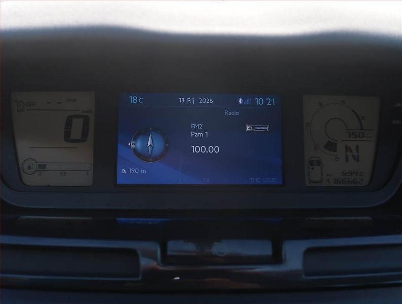 Citroën C4 Picasso (2010) Exclusive 2.0 HDi, Automat - fotka 11 z 22