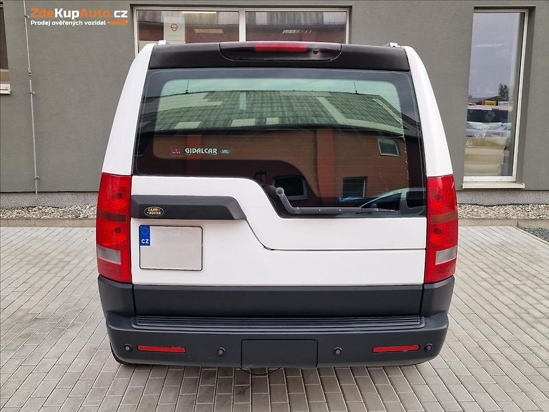 Land Rover Discovery 2.7 TDV6 140kW 4x4 - fotka 9 z 42