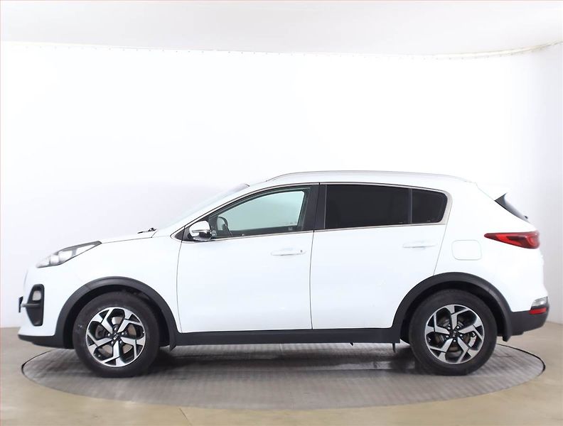 Kia Sportage (2018) 1.6 CRDi, 4X4, Tempomat - fotka 3 z 16
