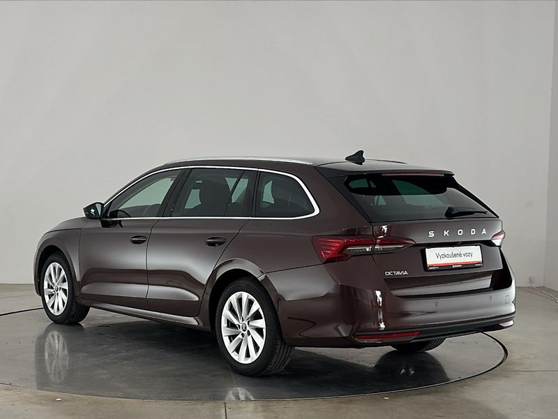 Škoda Octavia 1Maj.,ČR - fotka 15 z 29