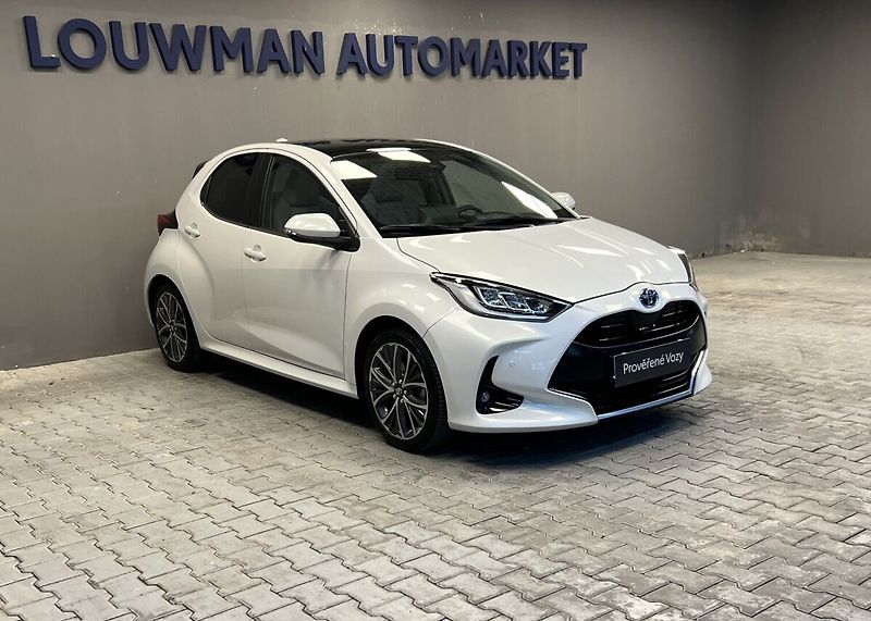 Toyota Yaris 1.5 Hybrid AT EXECUTIVE SMART - fotka 16 z 19