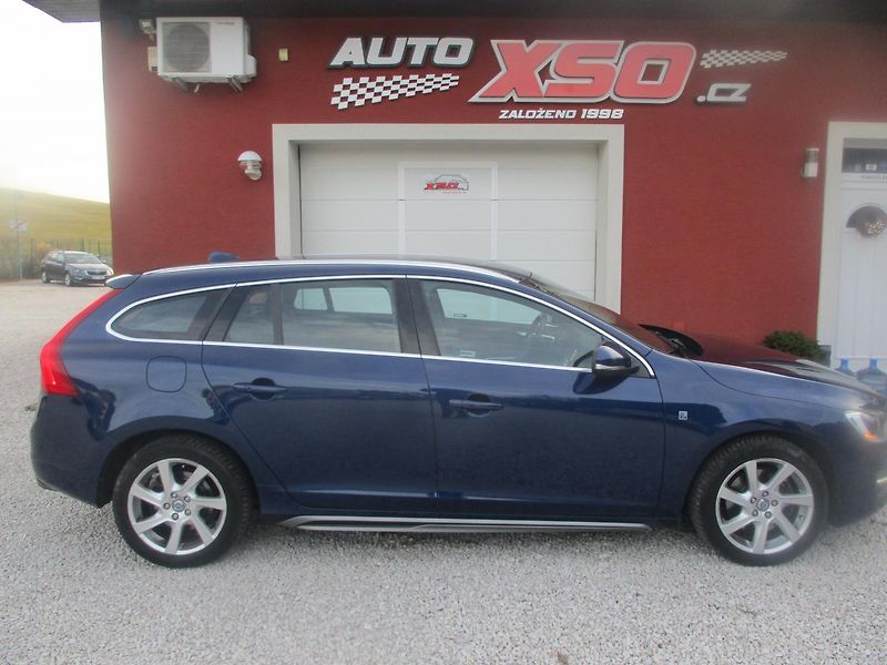 Volvo V60 D5 AWD Polestar - fotka 2 z 39