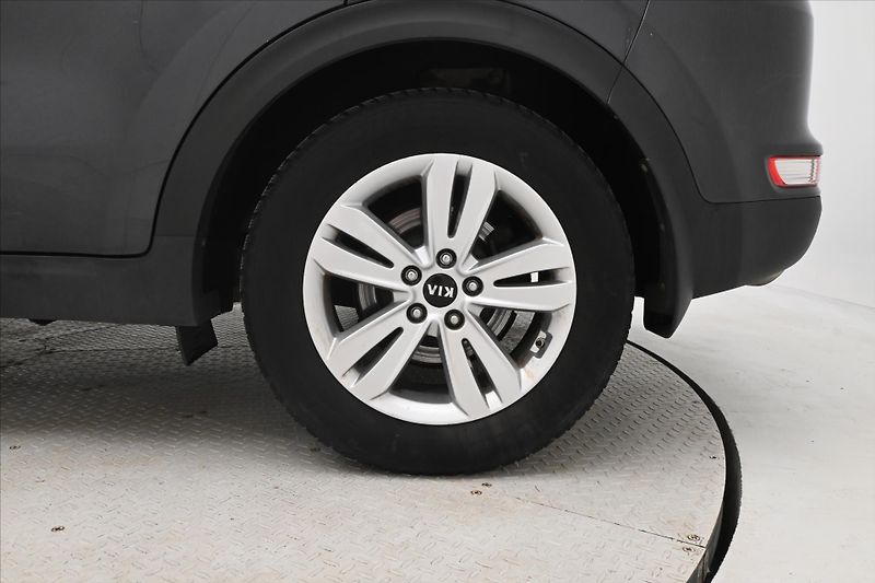 Kia Sportage 1,6 T-GDI 130 kW AWD AT - fotka 30 z 30