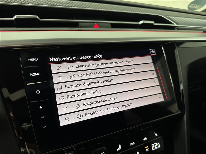 Volkswagen Arteon Shooting Brake 1,4 TSi  DSG R-Line LED Assist - fotka 31 z 50