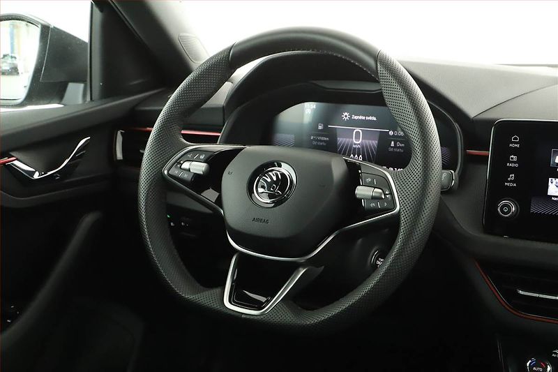Škoda Scala (2024) 1.0 TSI, Drive, FullLed - fotka 13 z 14