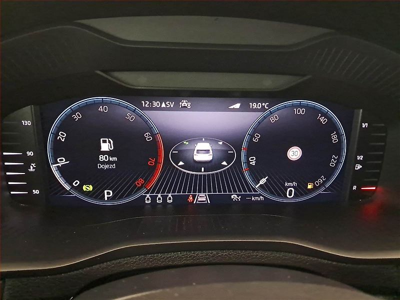 Škoda Karoq (2023) Style 1.5 TSI - fotka 11 z 20