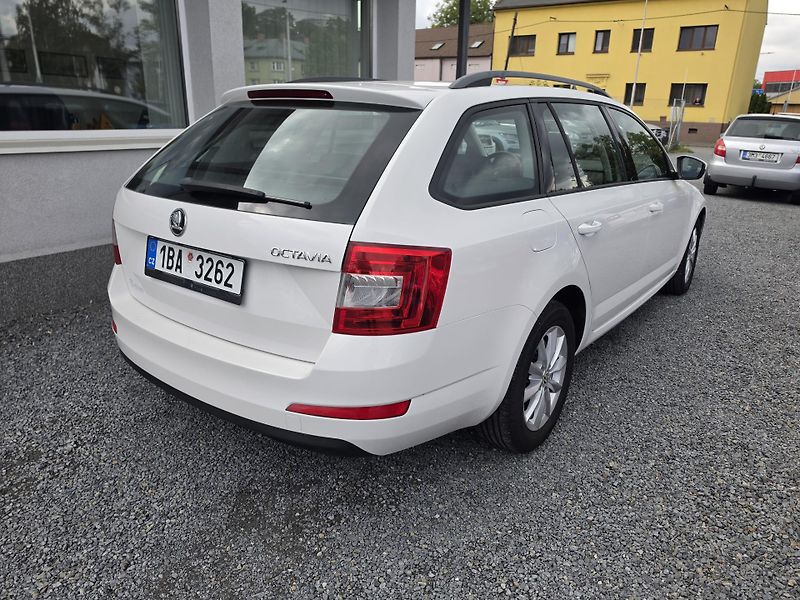 Škoda Octavia 1.6 TDI DSG.  - fotka 4 z 19
