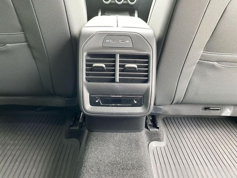 Škoda Superb (2025) 1.5 TSI iV DSG L&K - fotka 29 z 36