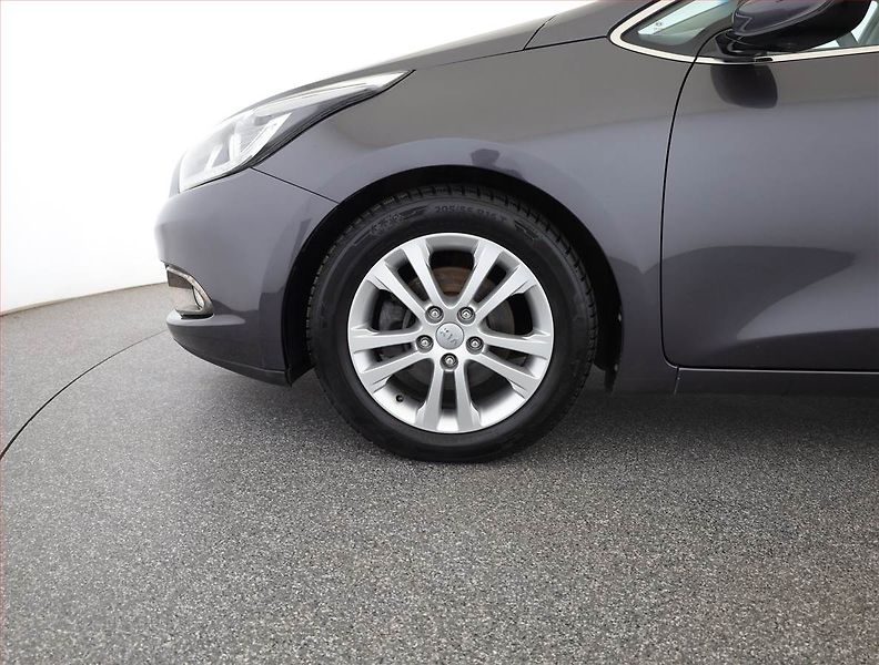 Kia Ceed (2012) 1.6 CRDi, Tempomat - fotka 17 z 17
