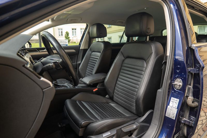Volkswagen Passat 162kW Alltrack DCC NezTop 360 - fotka 11 z 42