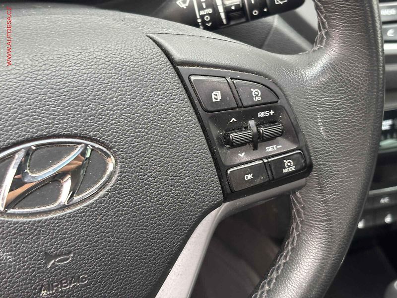 Hyundai Tucson (2016) 2.0 CRDi 4WD, Premium, AT - fotka 15 z 20