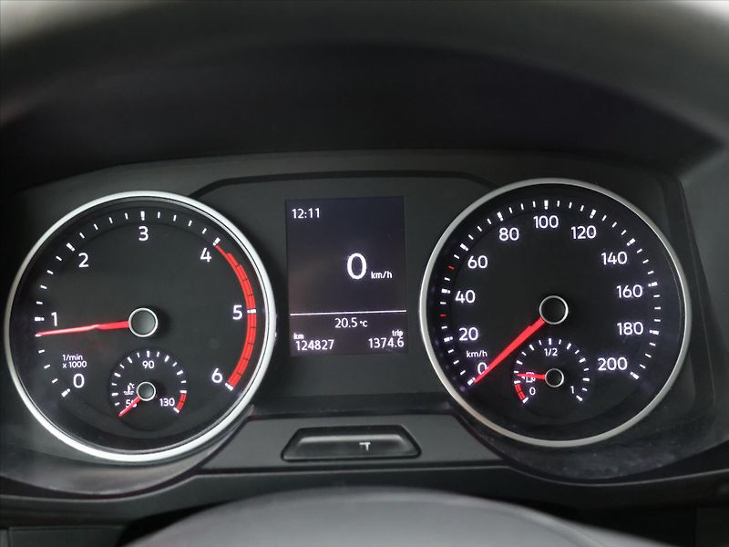 Volkswagen Crafter 2,0 TDI 103kW L2H2 DPH - fotka 17 z 34
