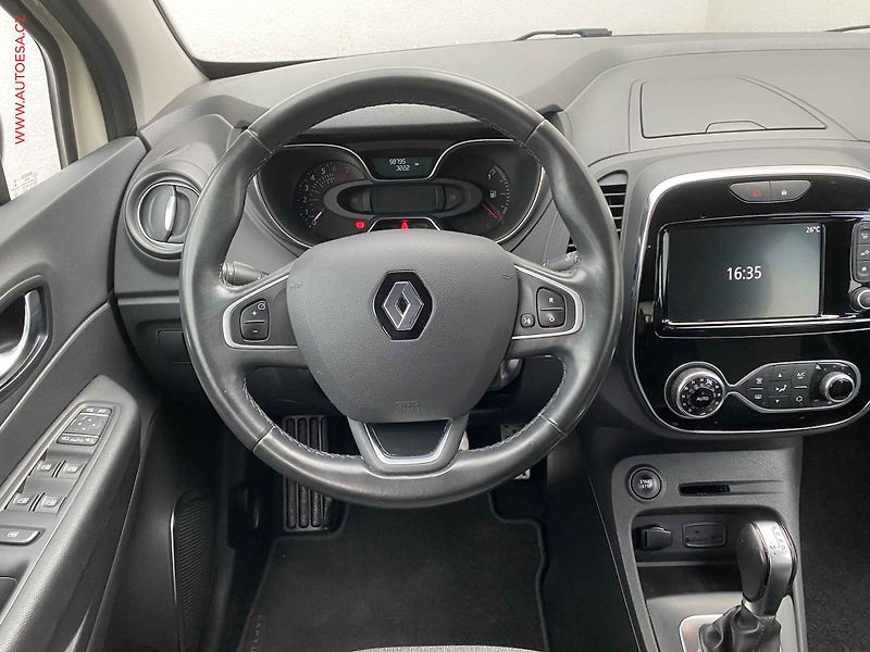 Renault Captur (2017) 1.2 TCe, Intense, AT, navi - fotka 11 z 17