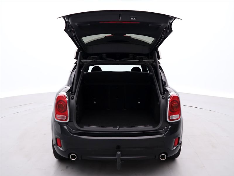 Mini Countryman 2,0 SD 140kW ALL4 Aut. LED - fotka 9 z 35