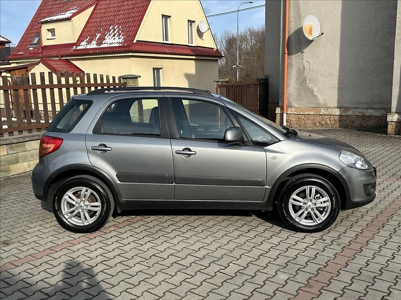 Suzuki SX4 1,6 4x4 1.majitel - fotka 2 z 18