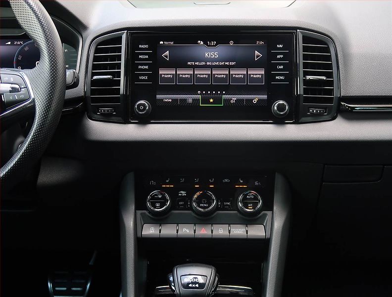 Škoda Karoq (2022) Sportline 2.0 TDI - fotka 12 z 20