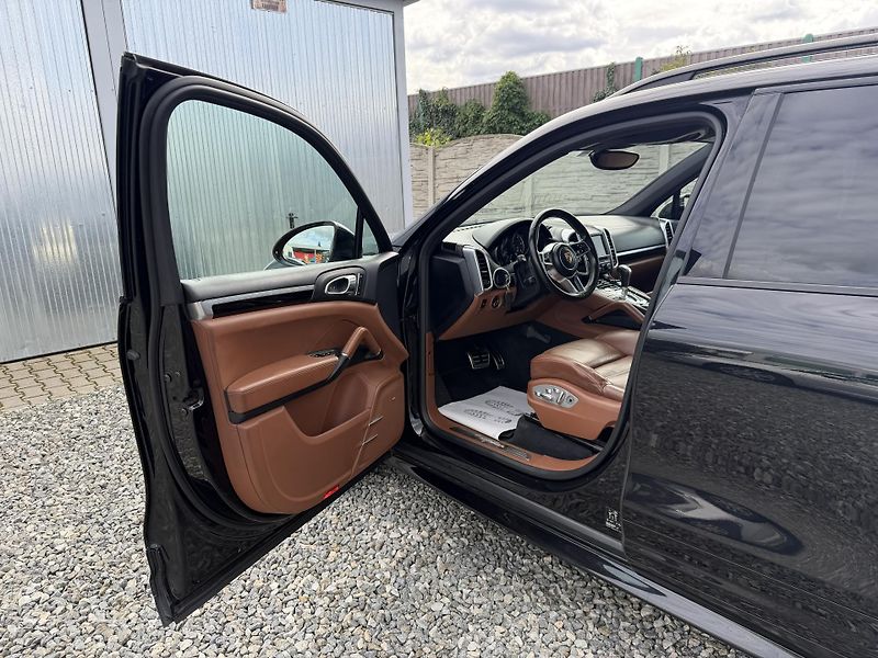 Porsche Cayenne 3.0TDI V6 265PS 4x4 GTS PAKET! - fotka 87 z 159