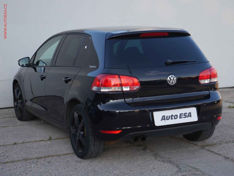 Volkswagen Golf (2011) 1.4TSI, AC, tempo, park.asist - fotka 4 z 17