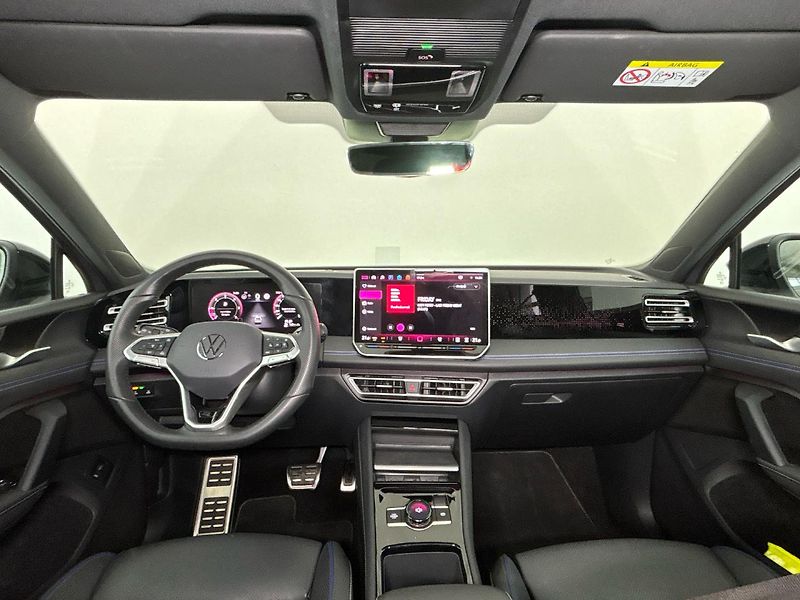 Volkswagen Tiguan R-Line 4MOT DSG - fotka 5 z 31