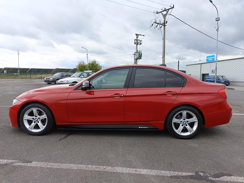 BMW Řada 3 (2013) - fotka 5 z 41