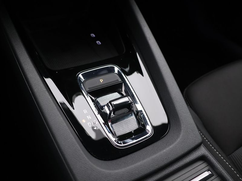 Škoda Octavia 2,0 TDI 110kW DSG Style Sport - fotka 25 z 34