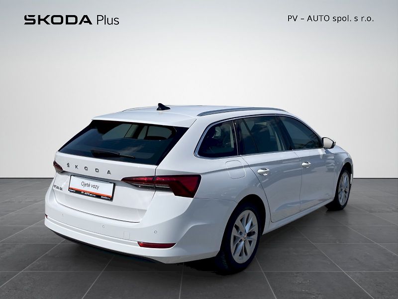 Škoda Octavia (2021) 1.5 TSI 110kW Style Plus combi - fotka 2 z 34